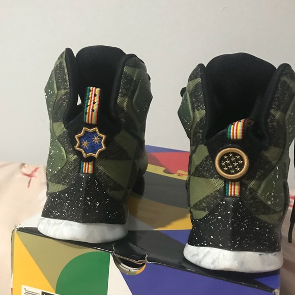 LeBron 13 As - Picture 4 of 6